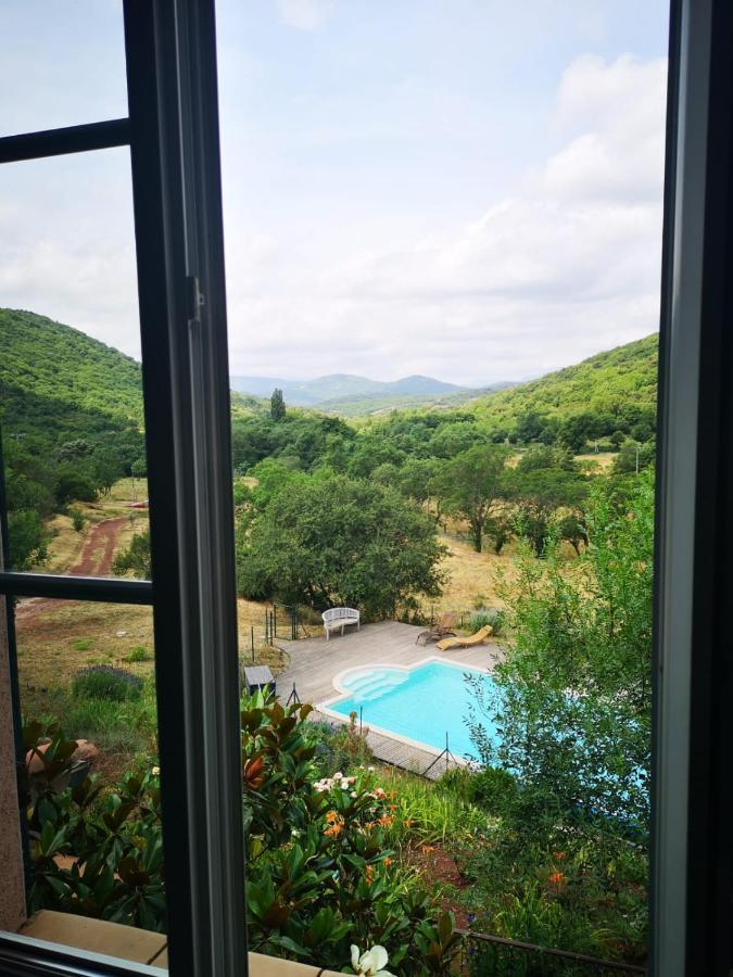 Domaine De Montbarri Bed & Breakfast La Tour-sur-Orb Ngoại thất bức ảnh