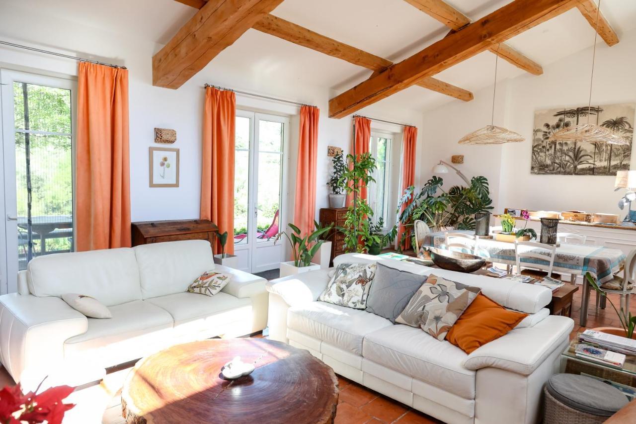 Domaine De Montbarri Bed & Breakfast La Tour-sur-Orb Ngoại thất bức ảnh
