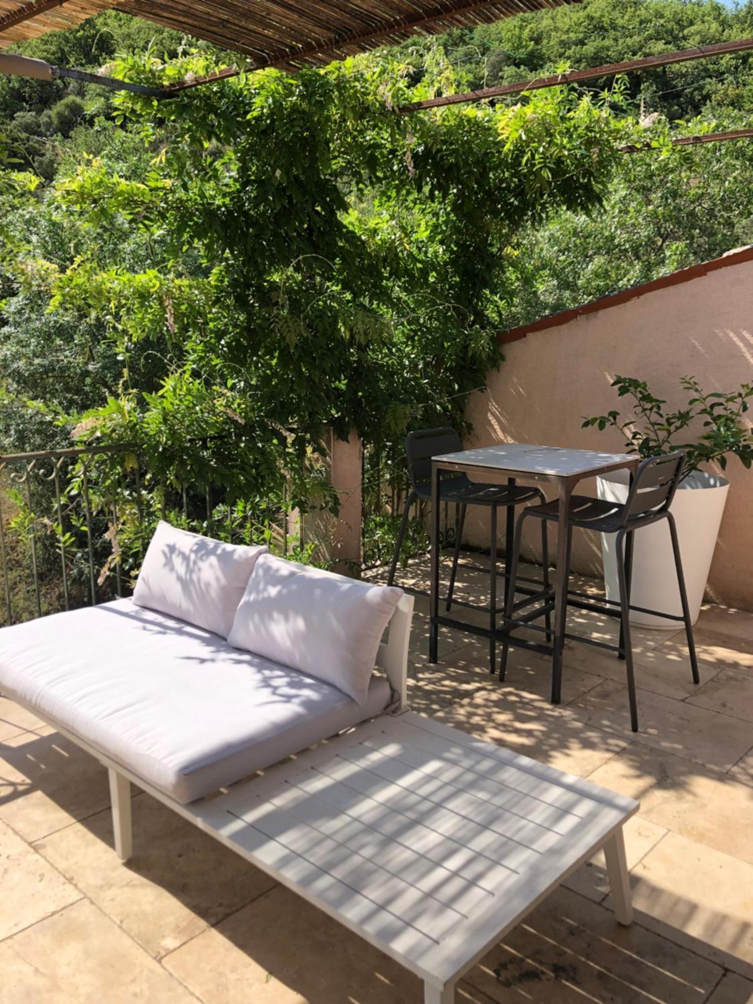 Domaine De Montbarri Bed & Breakfast La Tour-sur-Orb Ngoại thất bức ảnh